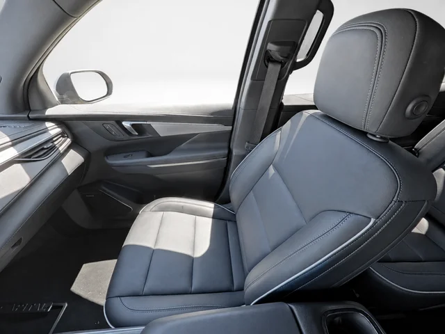 Used 2025 Gray Buick Preferred image 18
