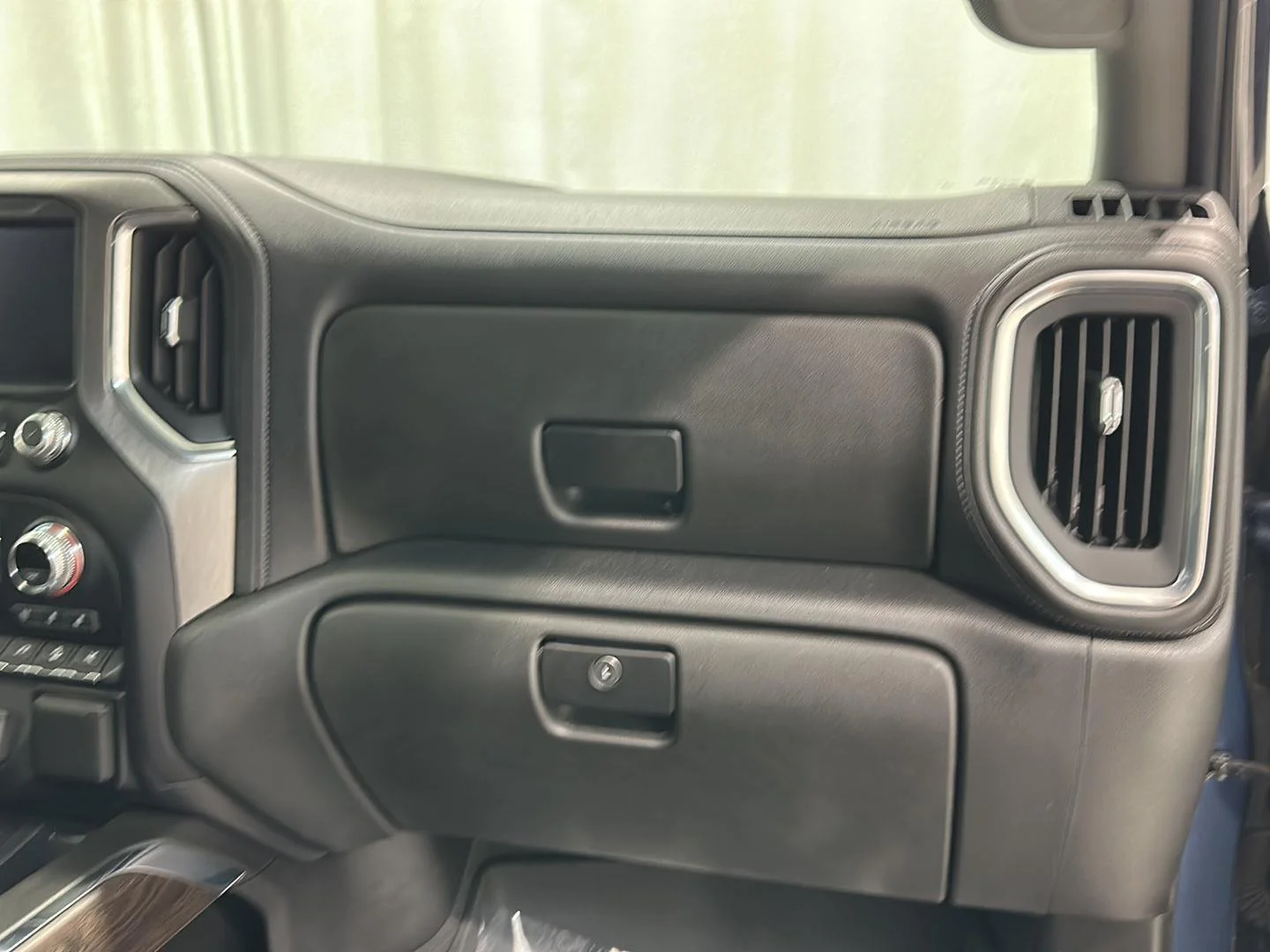 Used 2021 Pacific Blue Metallic GMC Denali image 29
