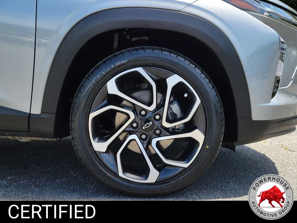 Certified Used 2025 Gray Chevrolet 2RS image 12
