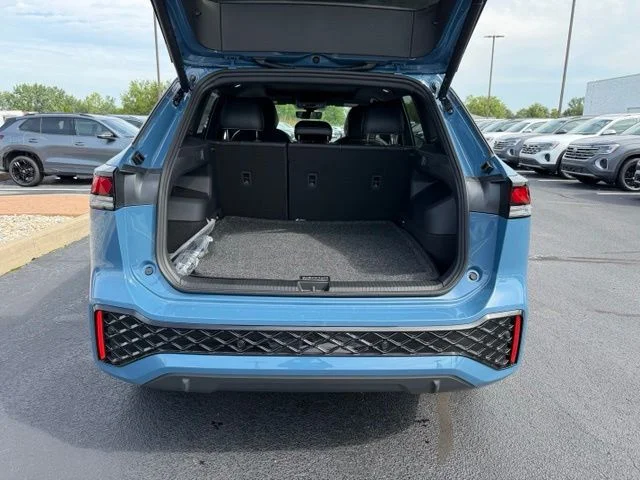 New 2026 Monterey Blue Pearl Volkswagen 2.0T SE R-Line Black image 3