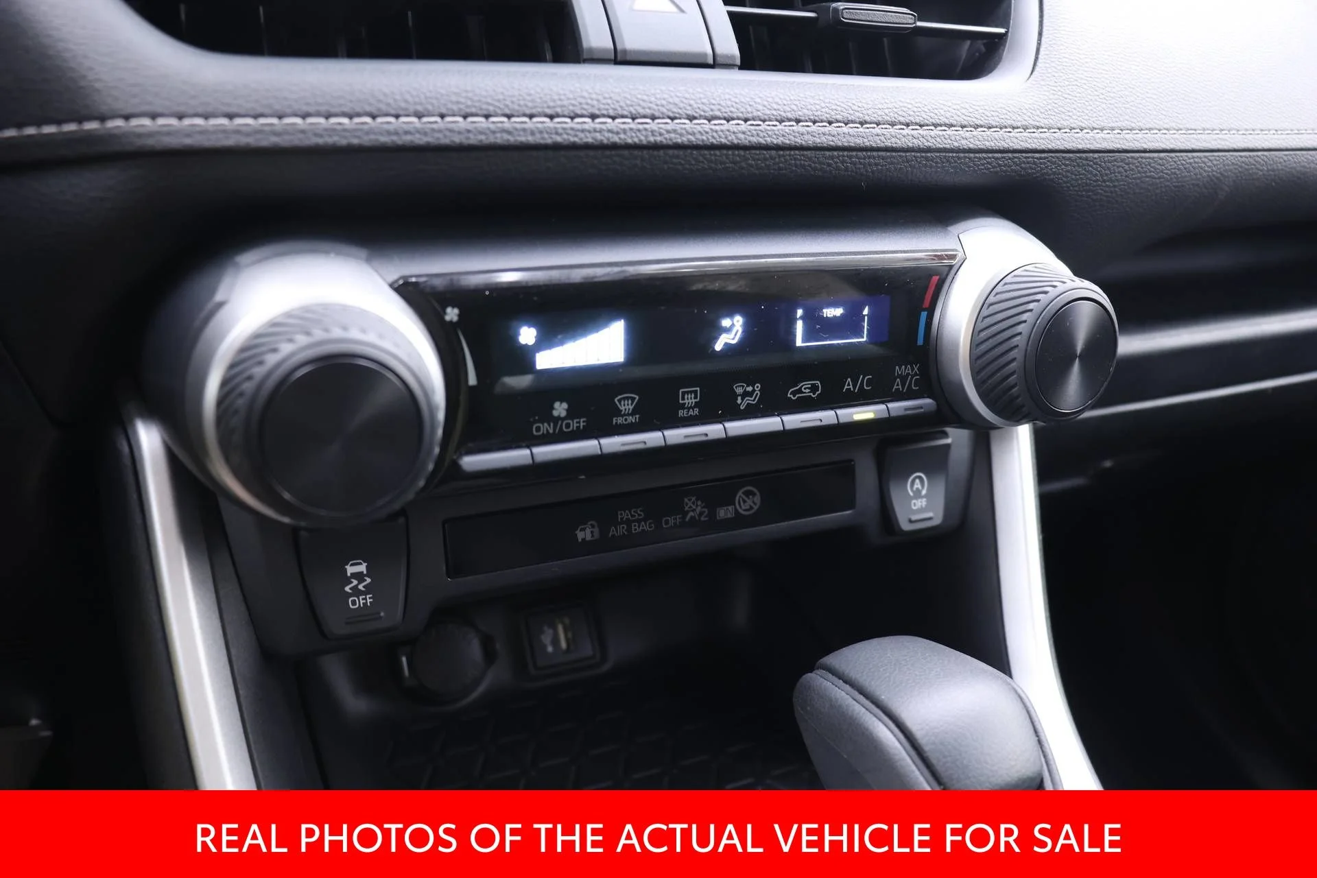 2024 Toyota RAV4 LE - Photo 6