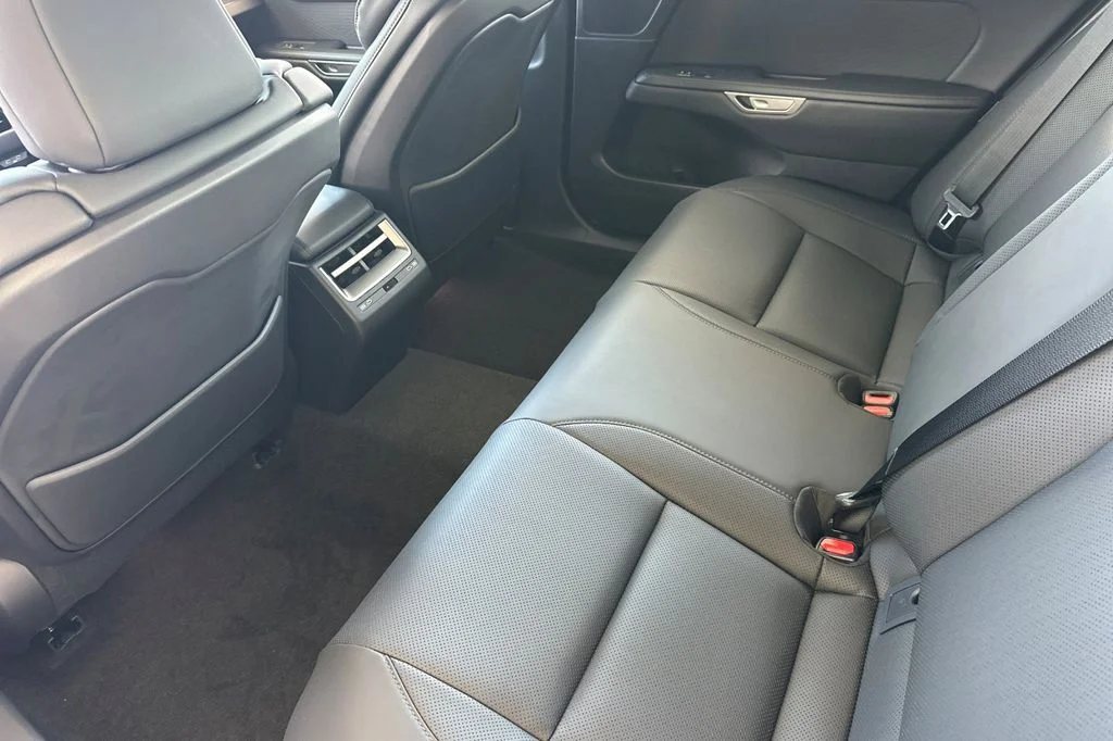 2026 Lexus ES BEV 500e Premium AWD - Photo 12