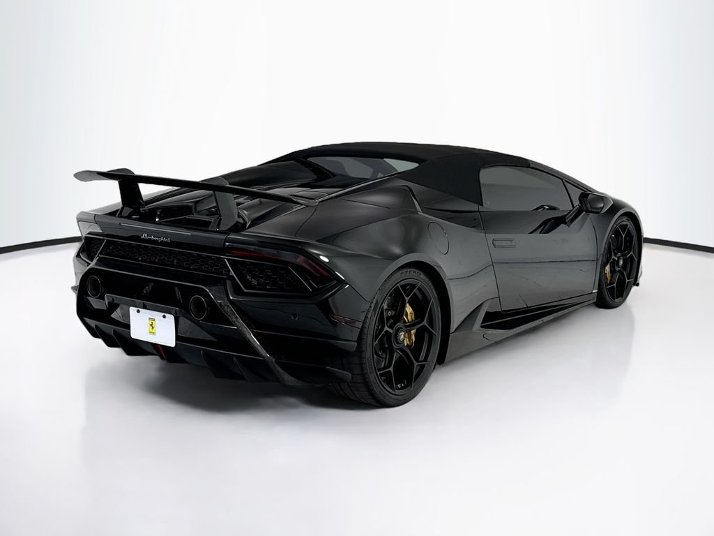 Used 2018 Nero Noctis Lamborghini Performante image 13