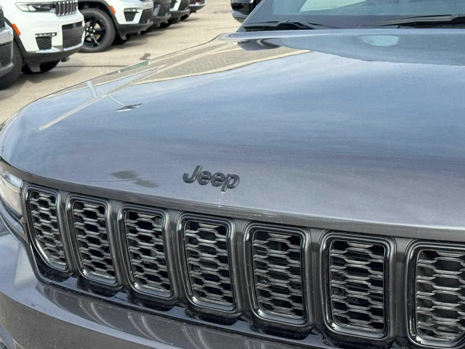 2025 Jeep Grand Cherokee Altitude - Photo 9