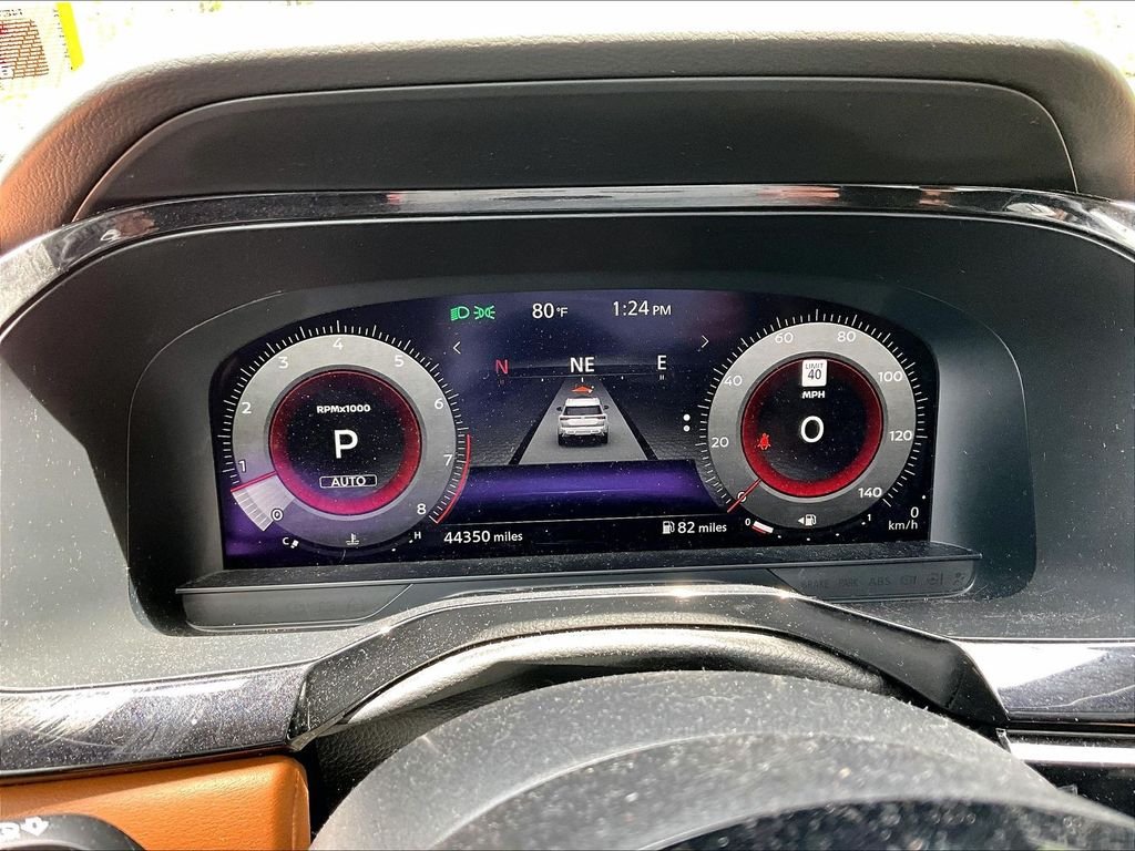 Used 2023 Black Nissan Platinum image 8