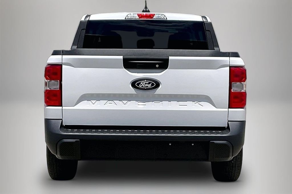 New 2026 Oxford White Ford XL image 3