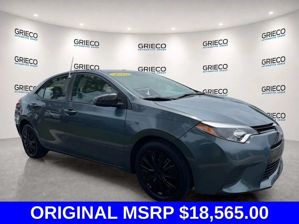 Used 2015 Gray Toyota LE image 1