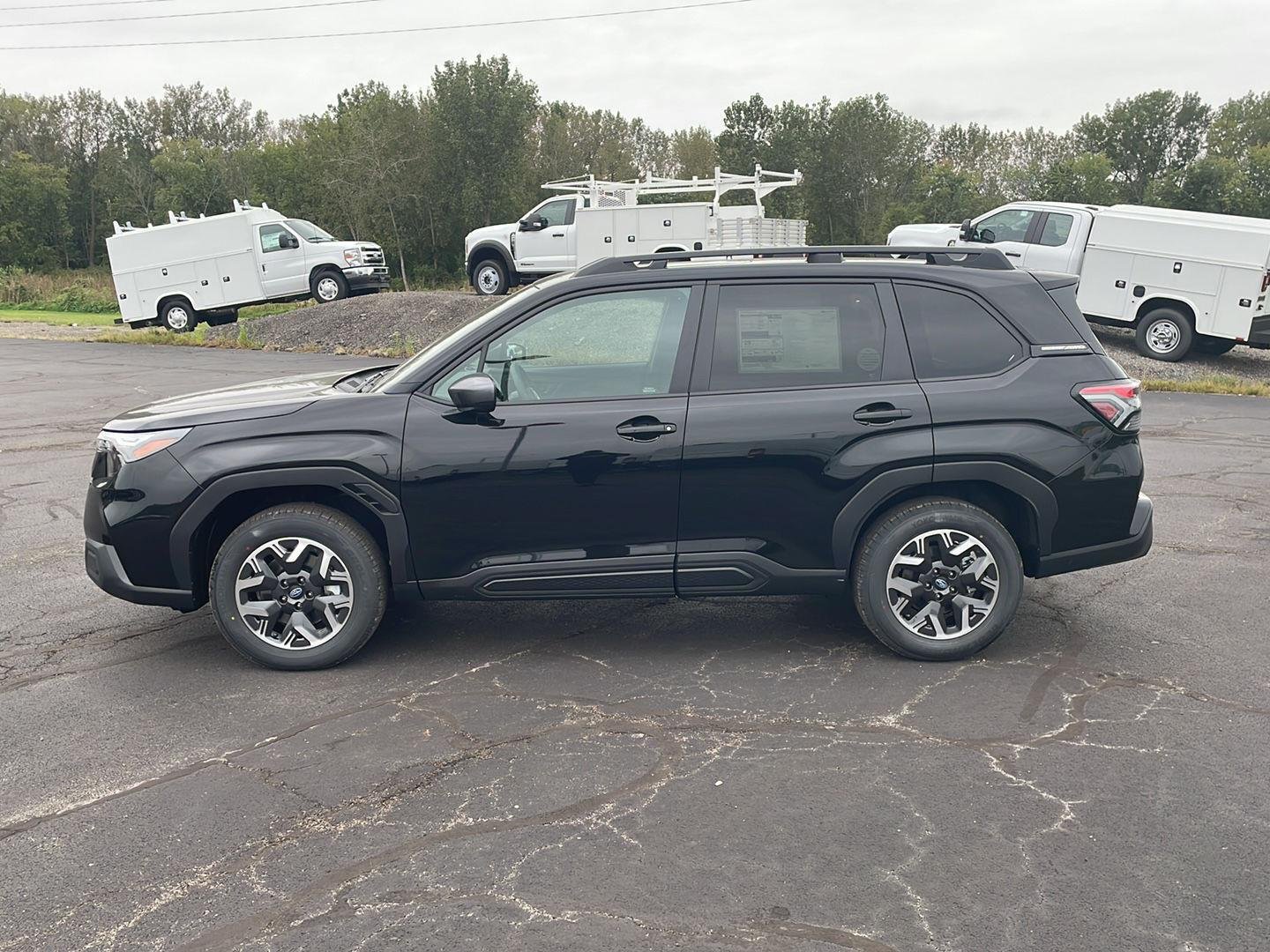 New 2026 CRYSTAL BLACK SILICA Subaru Premium image 2