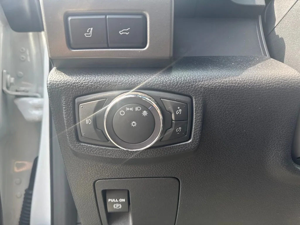 Used 2021 White Ford XLT image 11