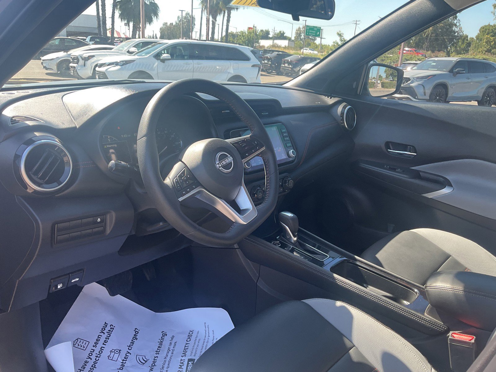 Used 2022 Boulder Gray Pearl Nissan SR image 15