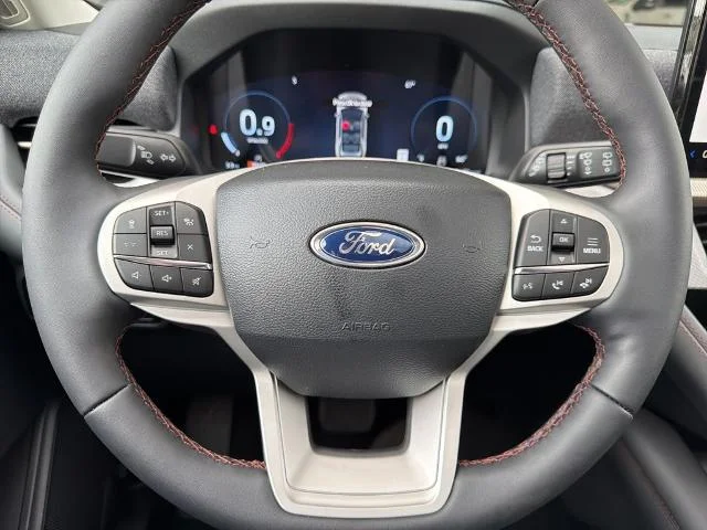 New 2026 Star White Metallic Tri-Coat Ford Active image 46