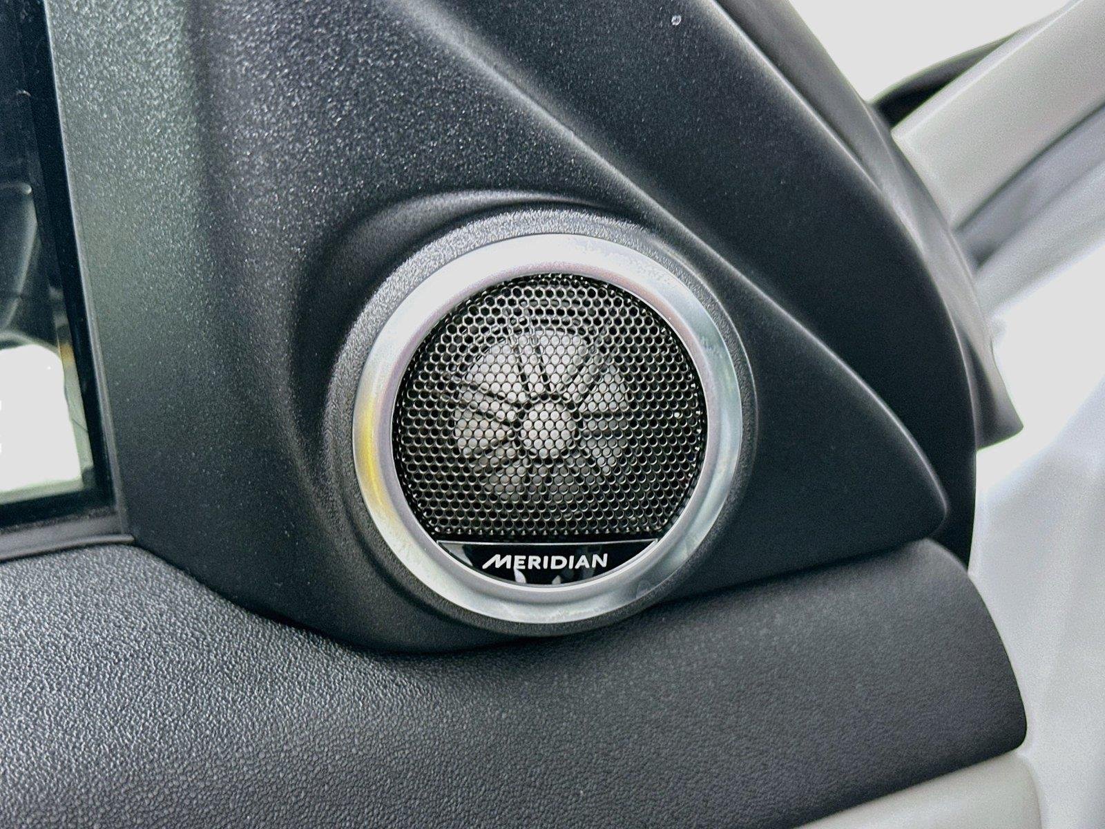 Certified Used 2026 Fuji White Land Rover Dynamic SE image 18