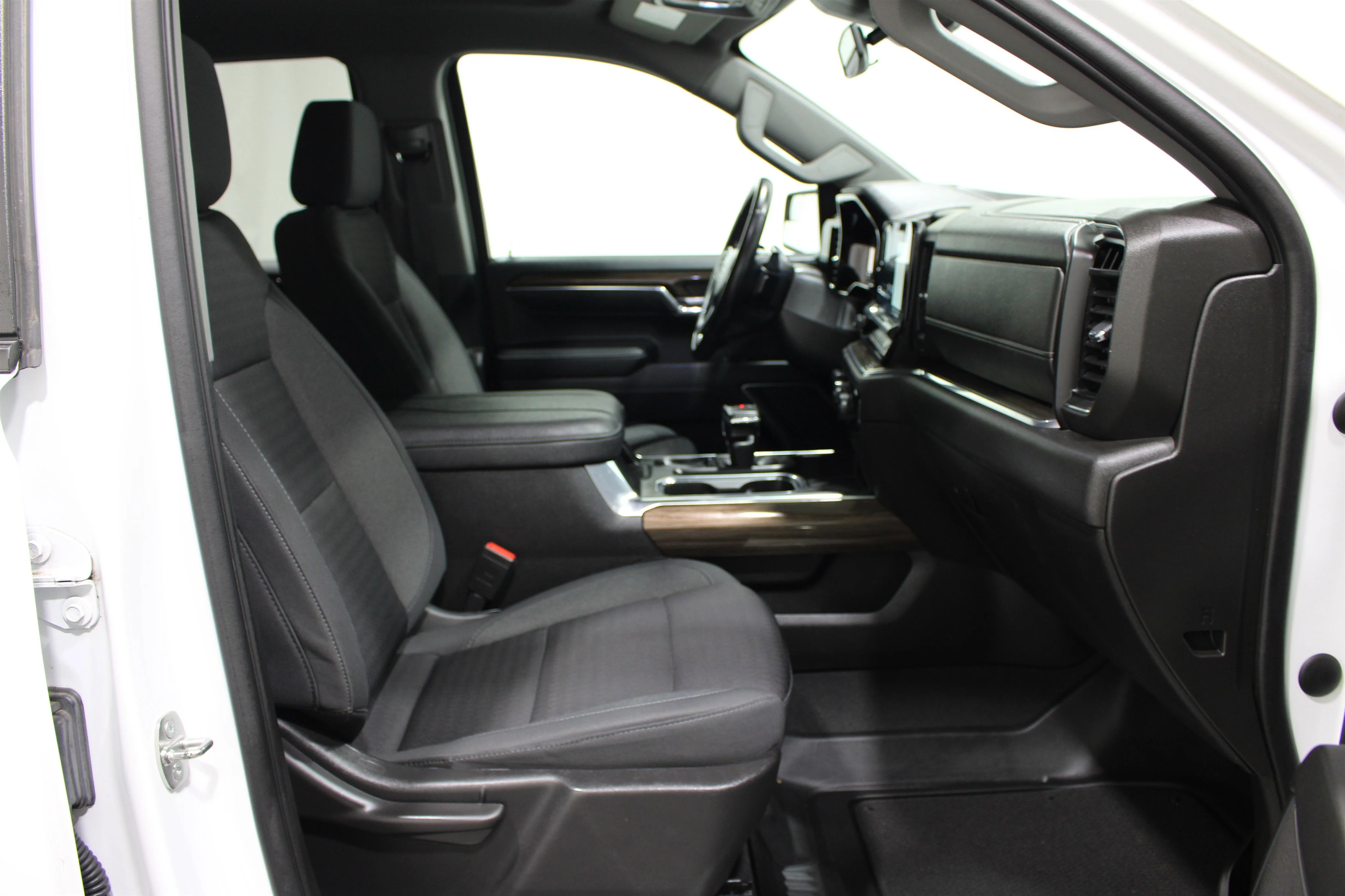 2023 Chevrolet Silverado 1500 RST - Photo 23