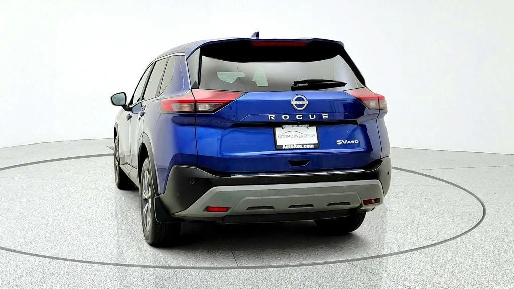 Used 2023 Caspian Blue Metallic Nissan AWD SV image 6