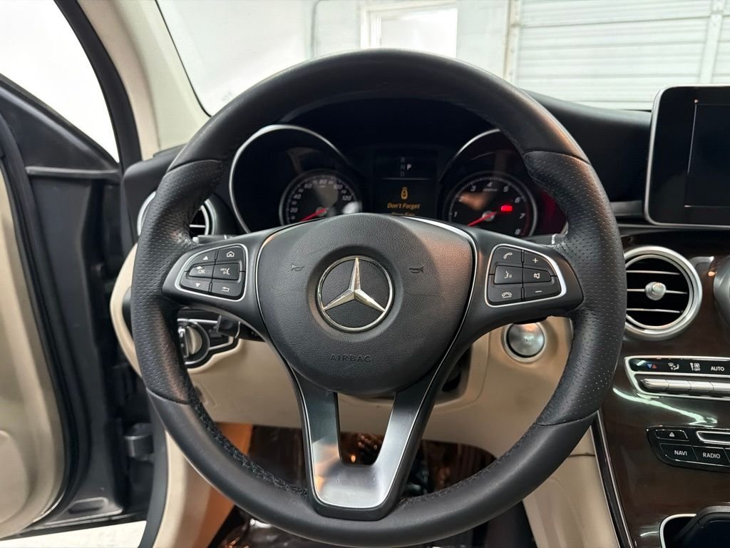 Used 2018 Gray Mercedes-Benz GLC 300 image 15