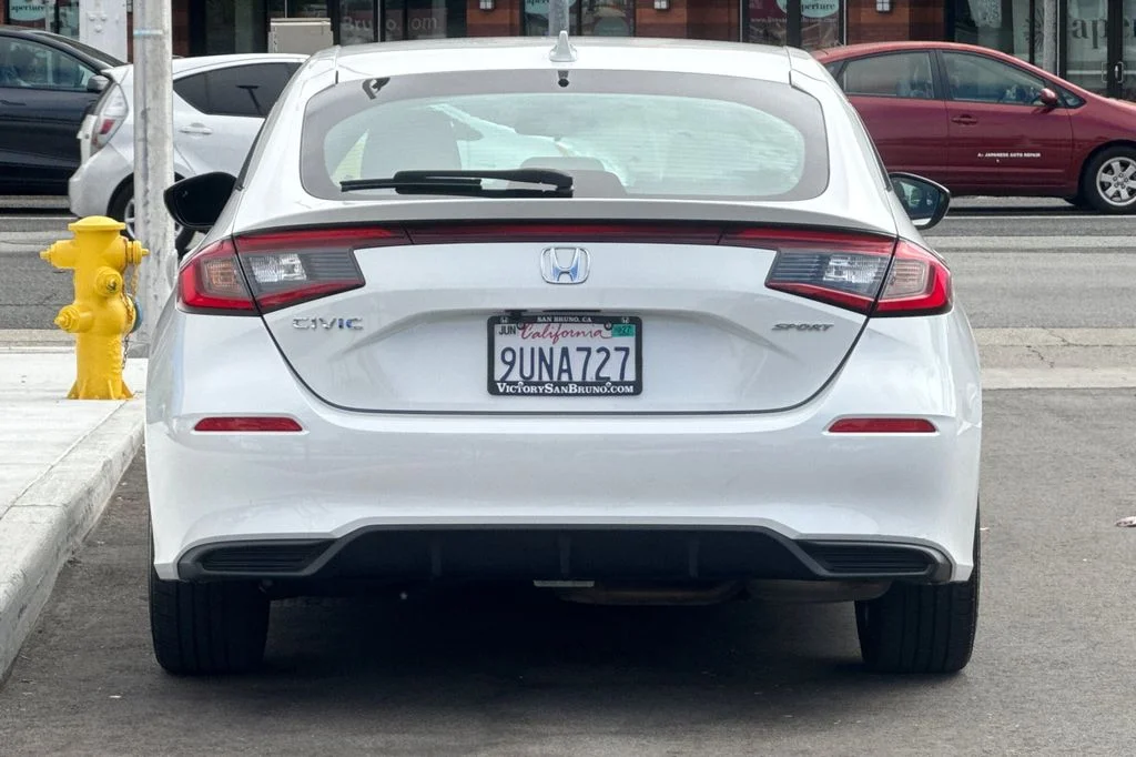Certified Used 2025 Platinum White Pearl Honda Sport image 5