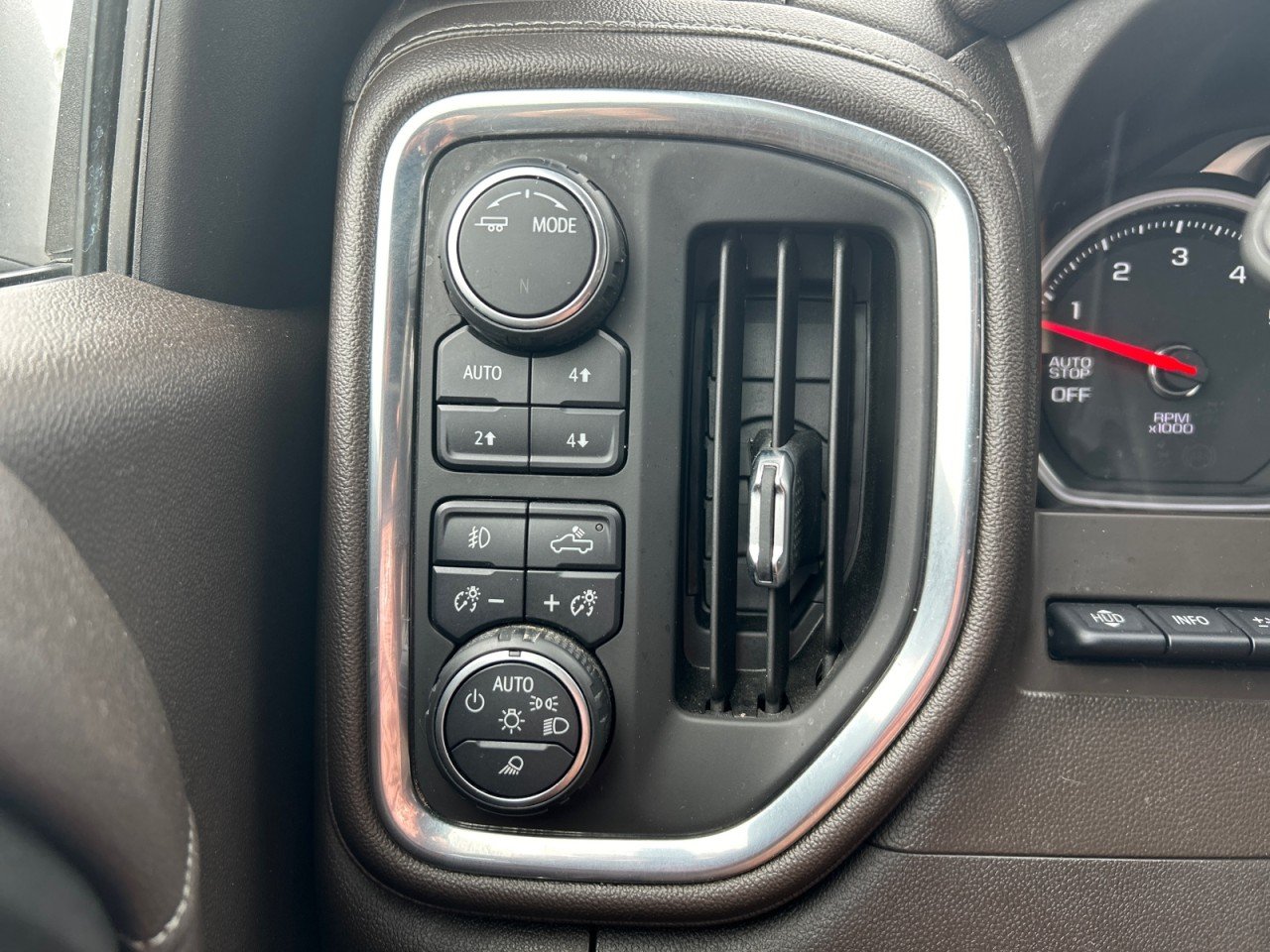 Used 2021 SUMMIT WHITE Chevrolet LTZ image 14