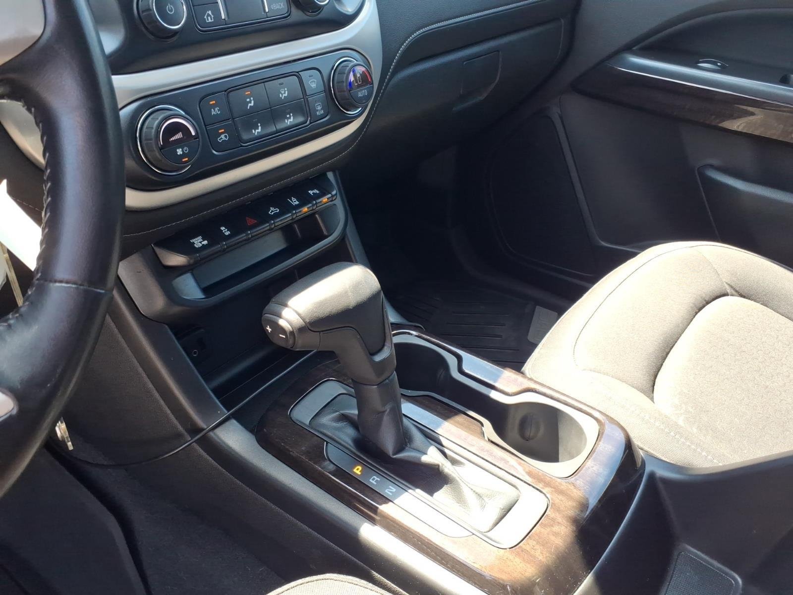 Used 2019 Quicksilver Metallic GMC 4WD SLE image 23