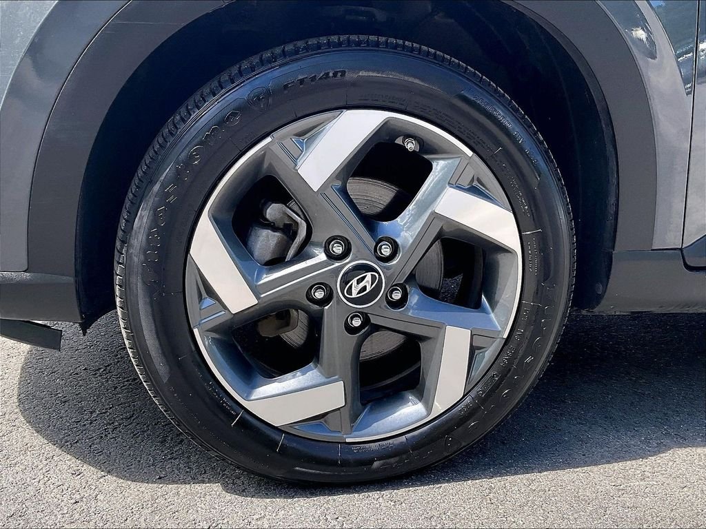 Used 2024 Gray Hyundai SEL image 22