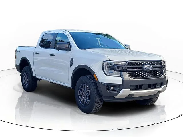 New 2026 Oxford White Ford XLT image 3