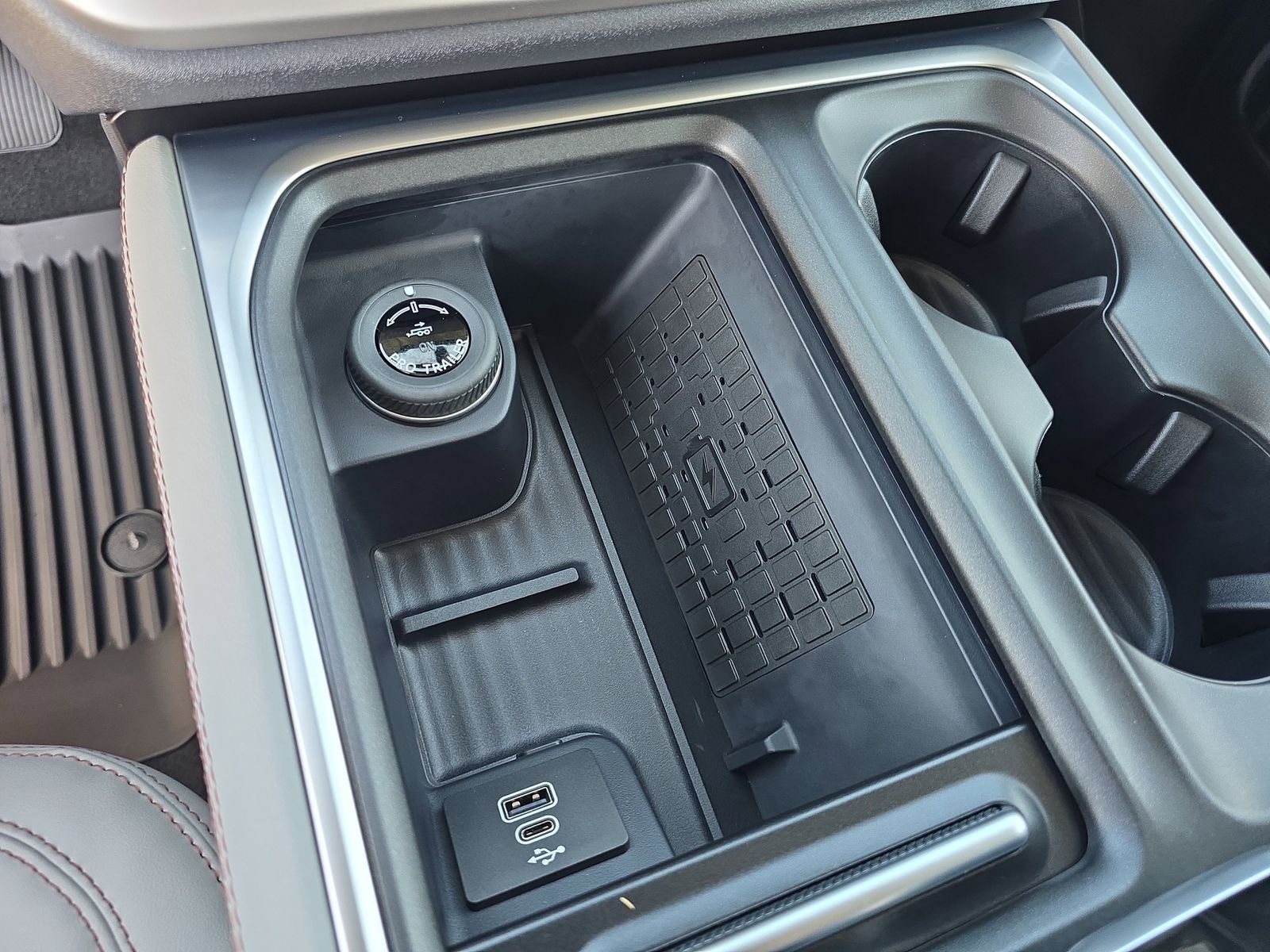 New 2025 Agate Black Metallic Ford Active image 21