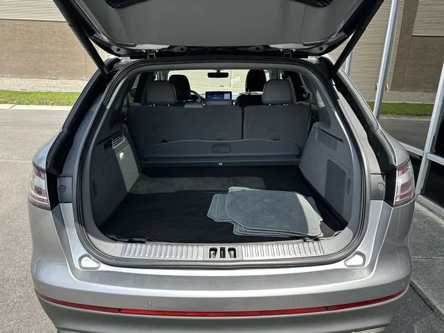 Used 2022 Silver Lincoln Reserve image 25