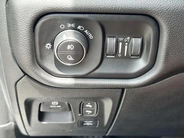 2026 RAM 1500 Laramie - Photo 30