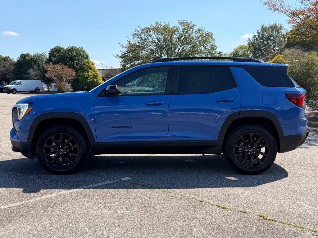 New 2026 Rapids Metallic GMC Elevation image 7