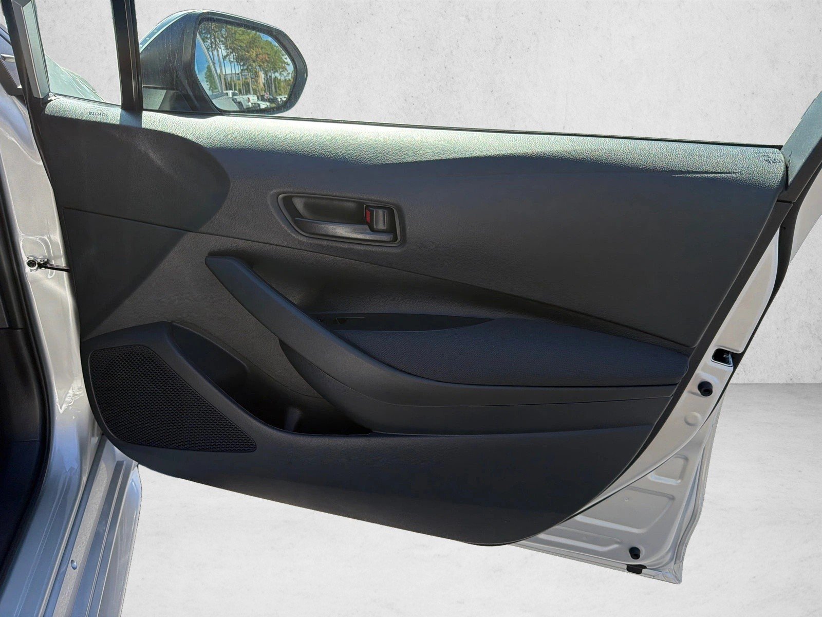 New 2027 Classic Silver Metallic Toyota LE image 14