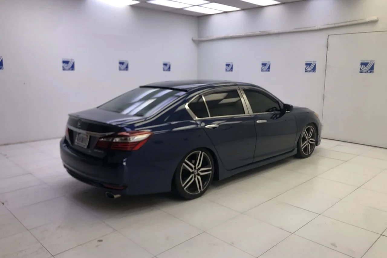 Used 2017 Obsidian Blue Pearl Honda Sport image 7