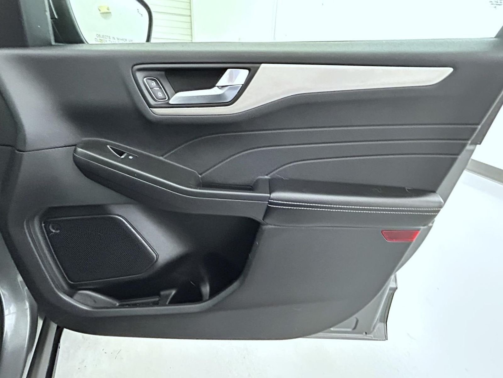 Used 2022 Gray Ford SEL image 16