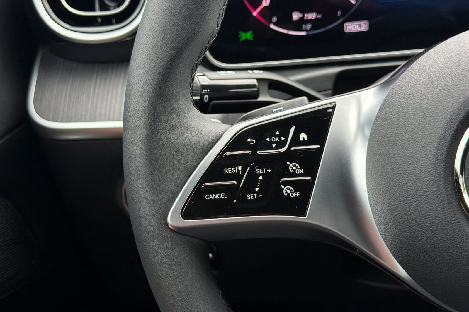 New 2026 Graphite Grey Metallic Mercedes-Benz C 300 image 28