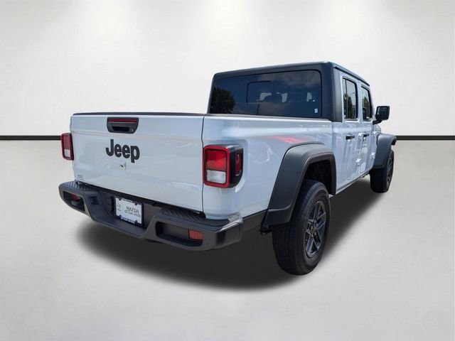 Used 2025 White Jeep Sport S image 4