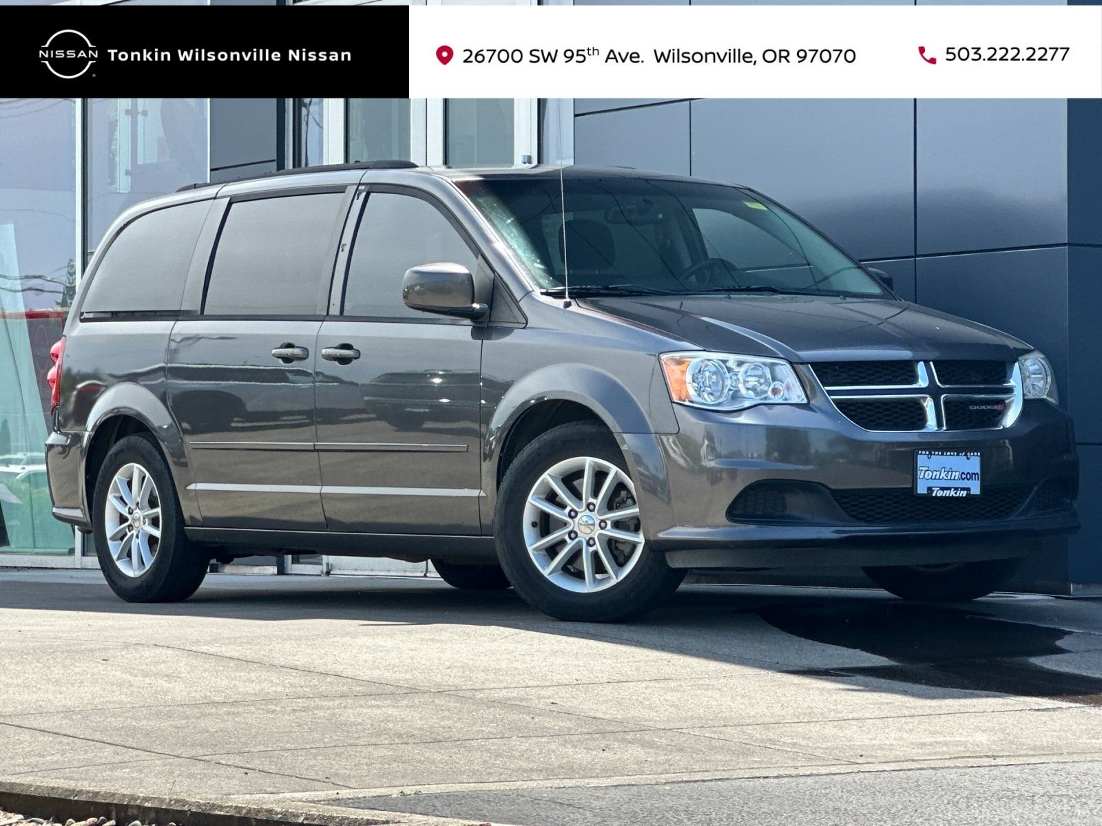 Used 2016 Granite Crystal Metallic Clearcoat Dodge SXT image 1