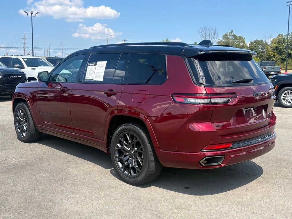 Used 2024 Red Jeep Summit image 5