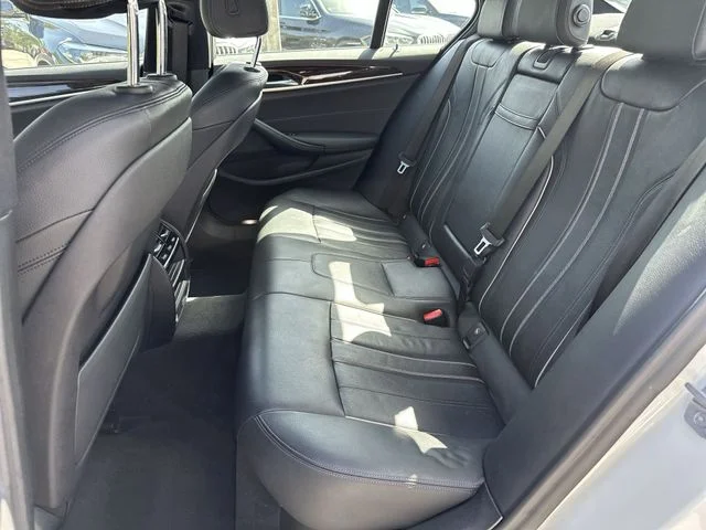 2020 BMW 5 Series 530i - Photo 23