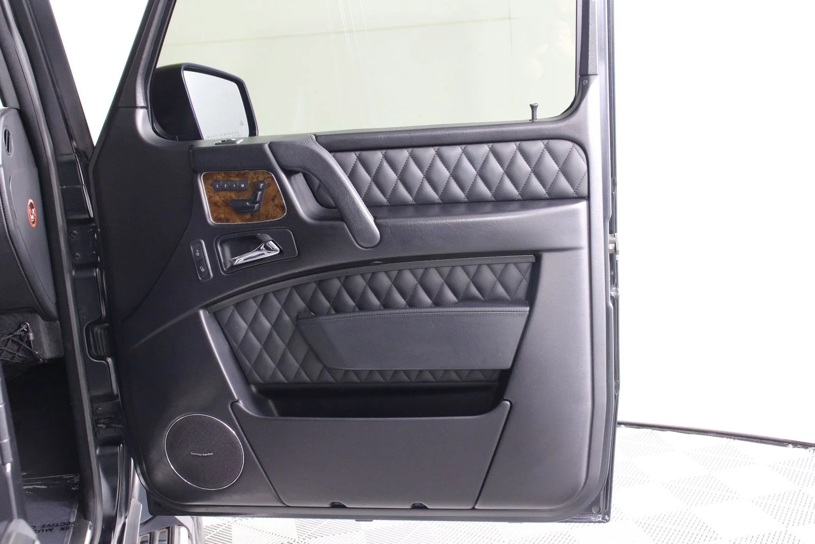 Used 2015 designo Magno Night Black Mercedes-Benz G 63 AMG® image 21
