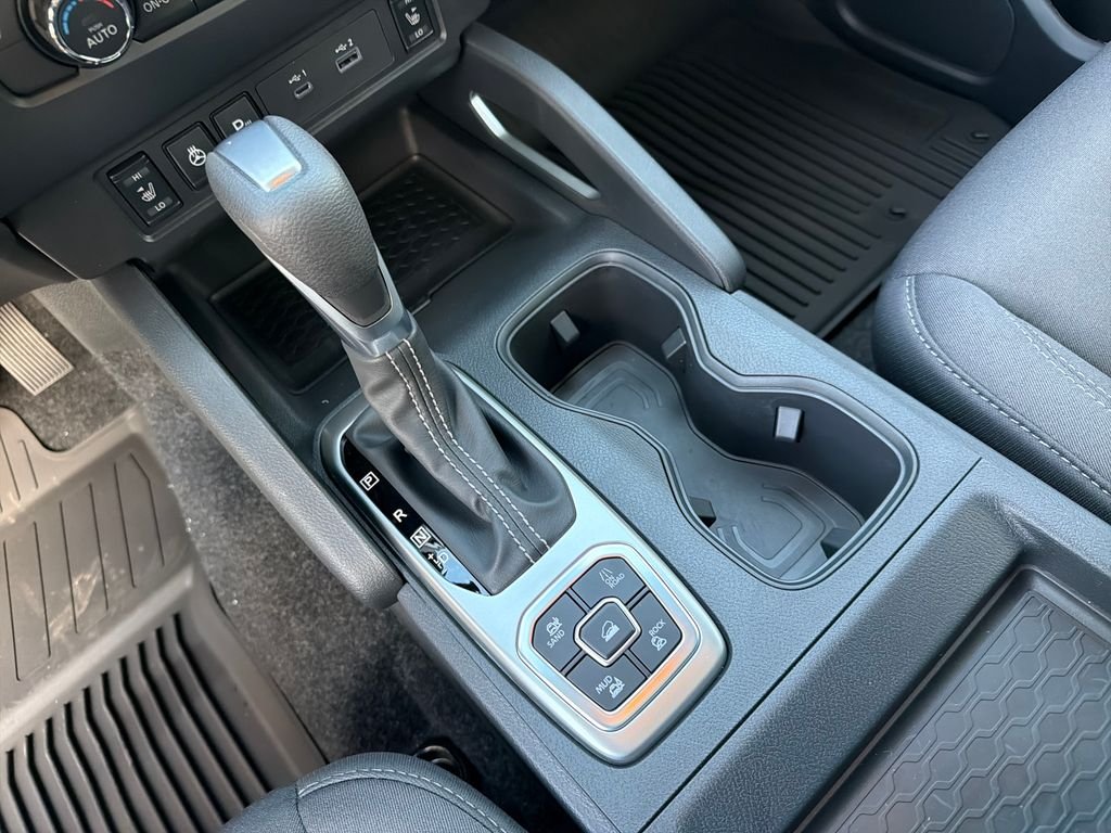 New 2026 Nissan Frontier SV 4D Crew Cab