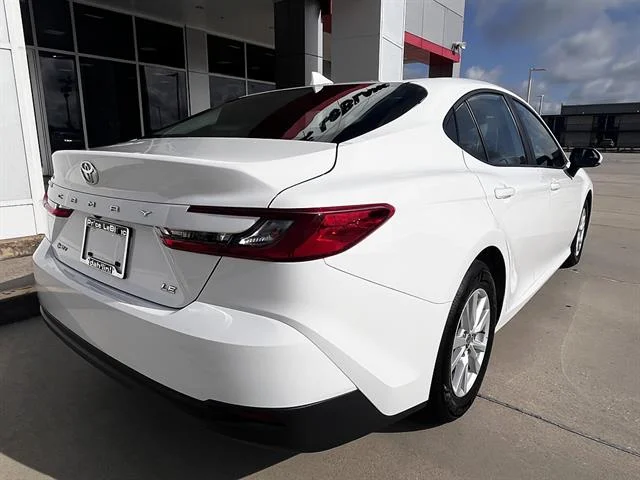 Used 2026 Ice Cap Toyota LE image 3