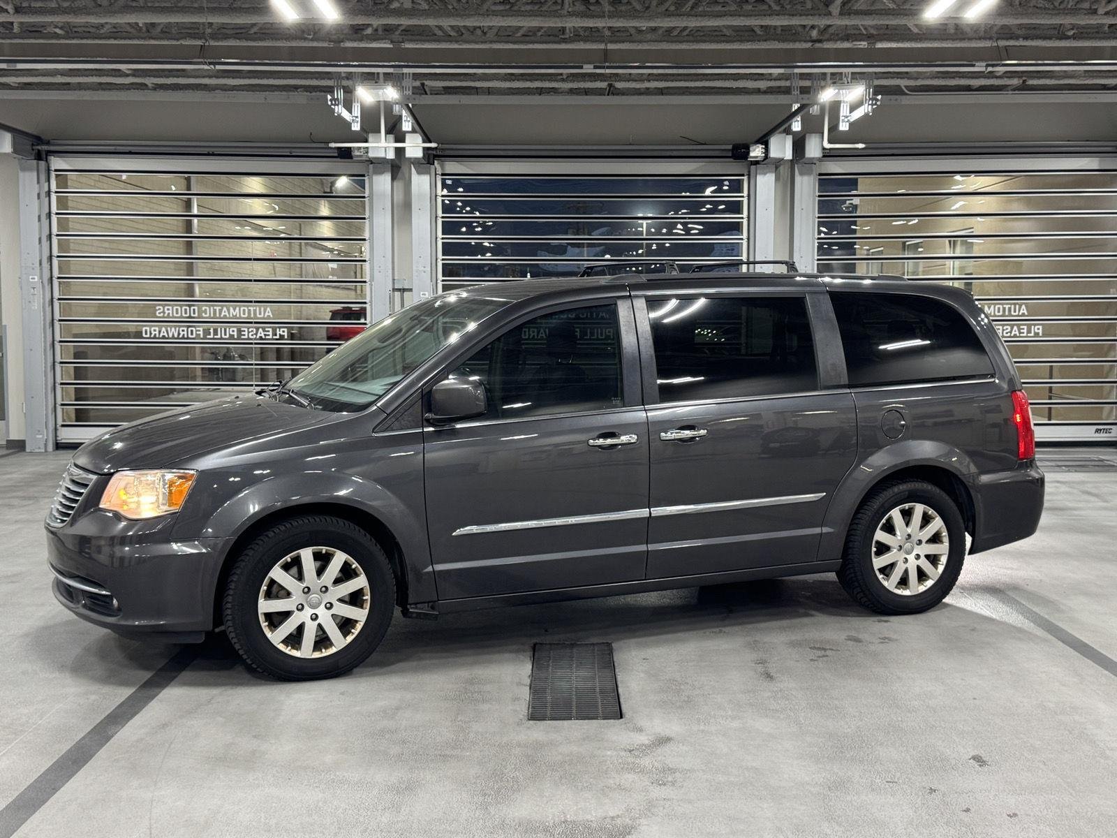 2016 Chrysler Town & Country