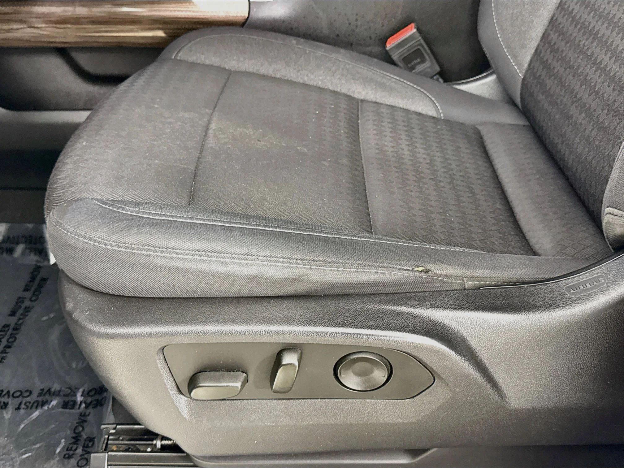 Used 2023 SUMMIT WHITE Chevrolet RST image 22