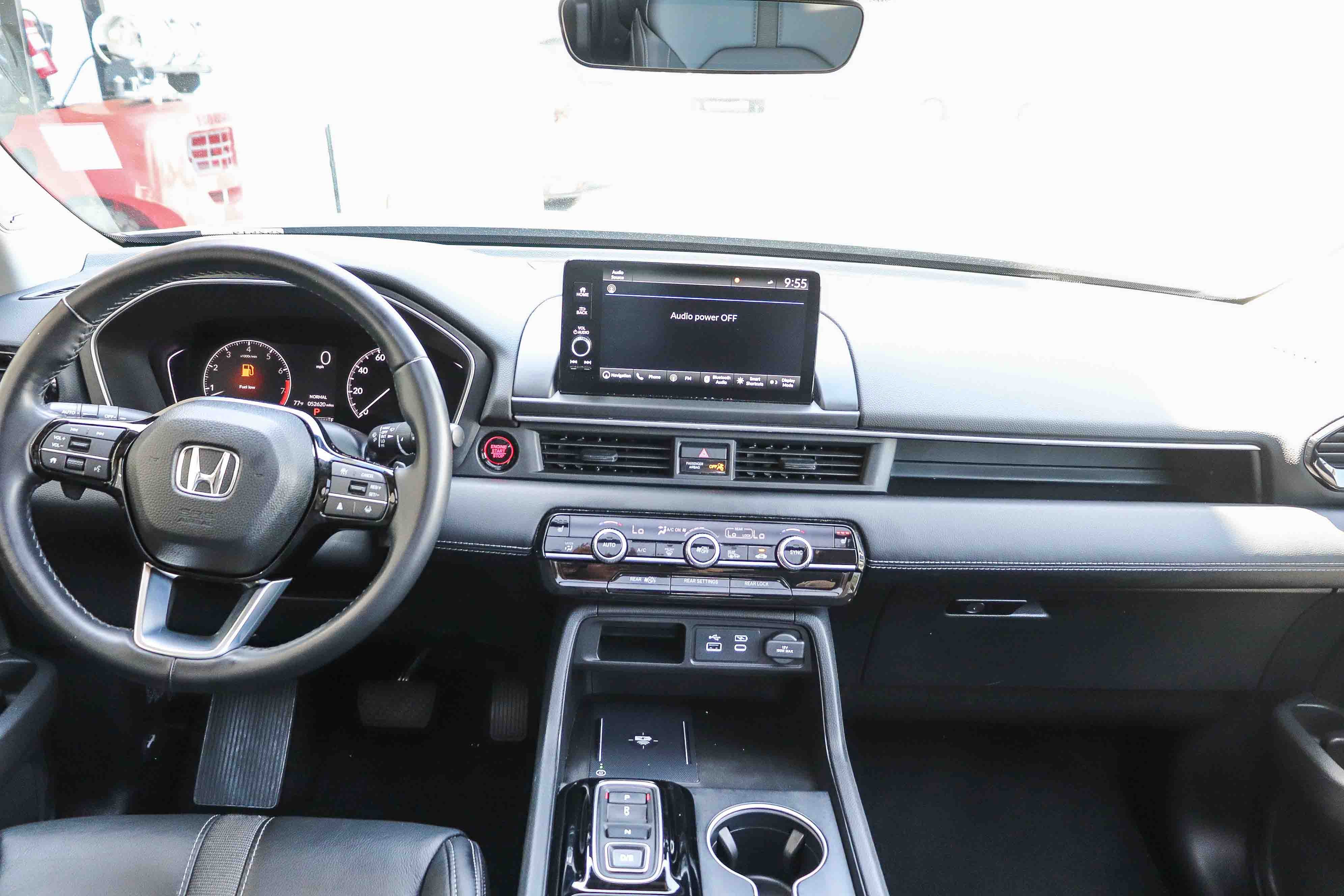 2025 Honda Pilot Touring - Photo 14