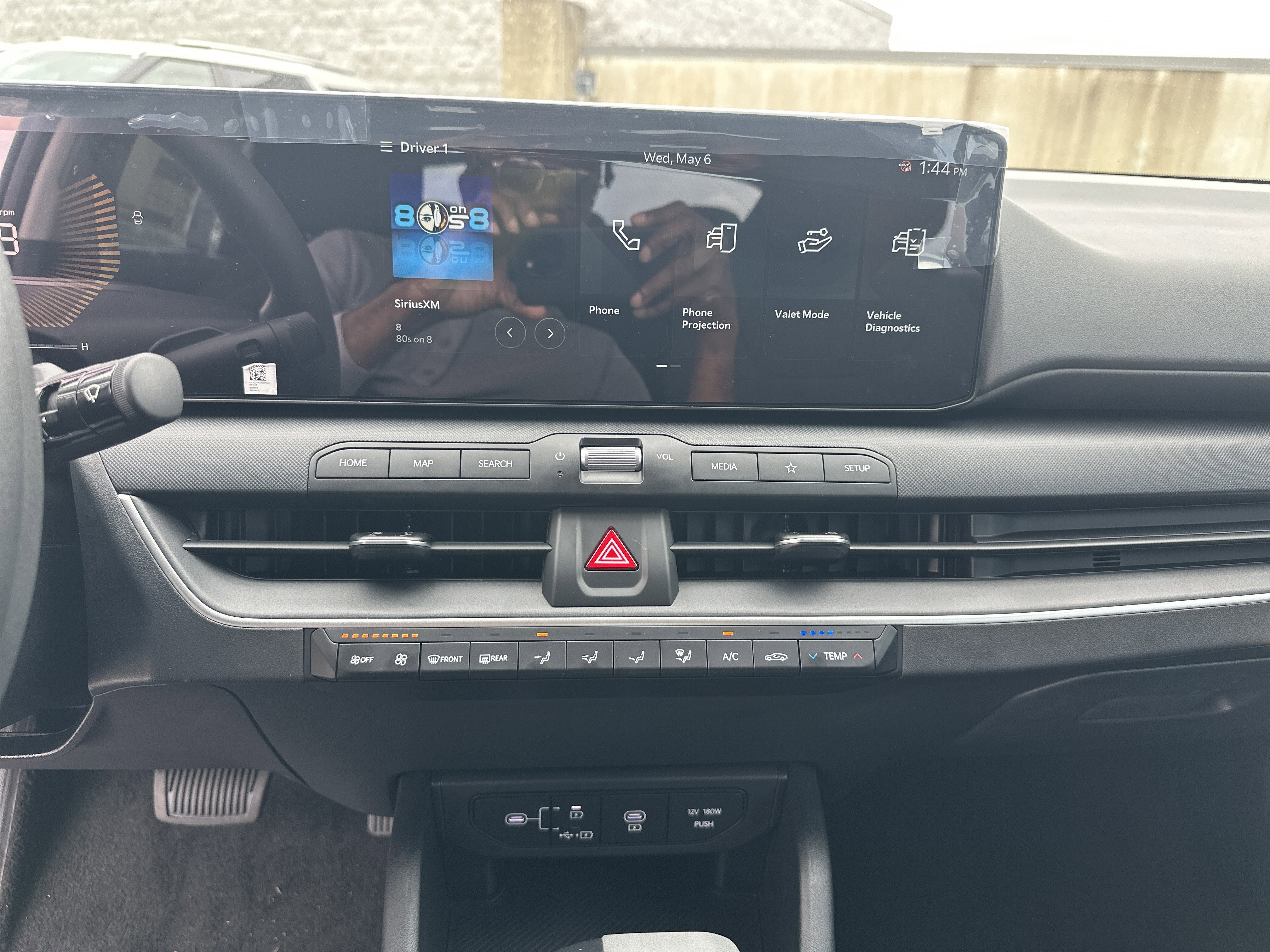 New 2026 Snow White Pearl Kia LXS image 22