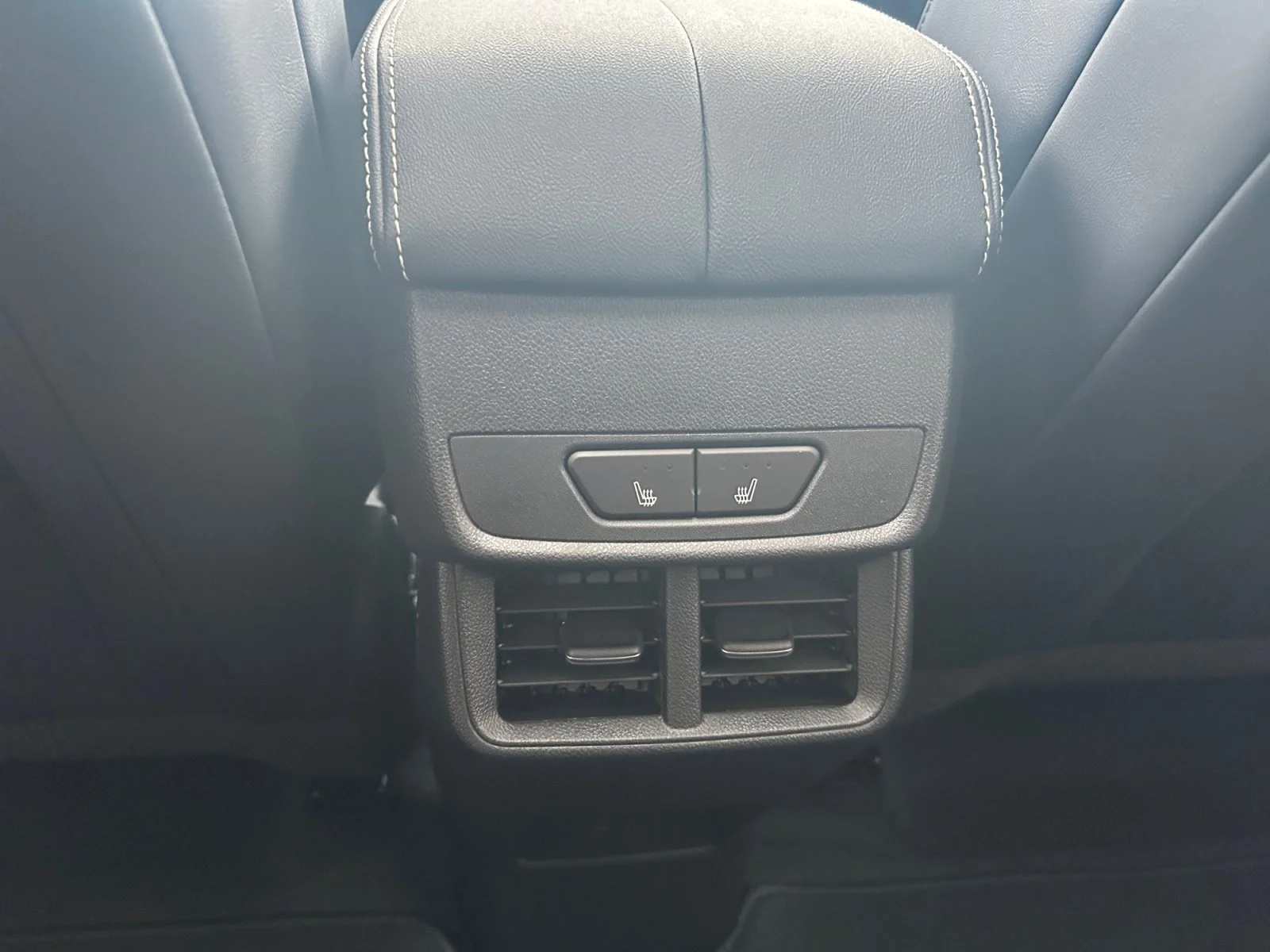 New 2027 Summit White GMC AWD Elevation image 20