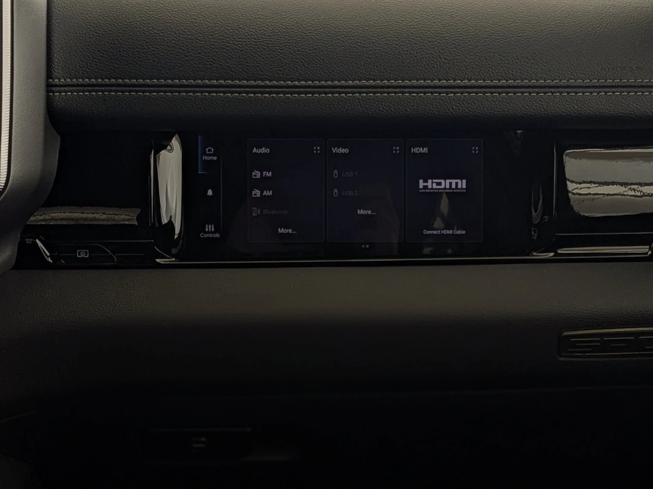 New 2026 Grey RAM Sport - - Night Edition - Level 1 Grp - Pano Sunroof - Harman/Kardon Audio & More! image 27