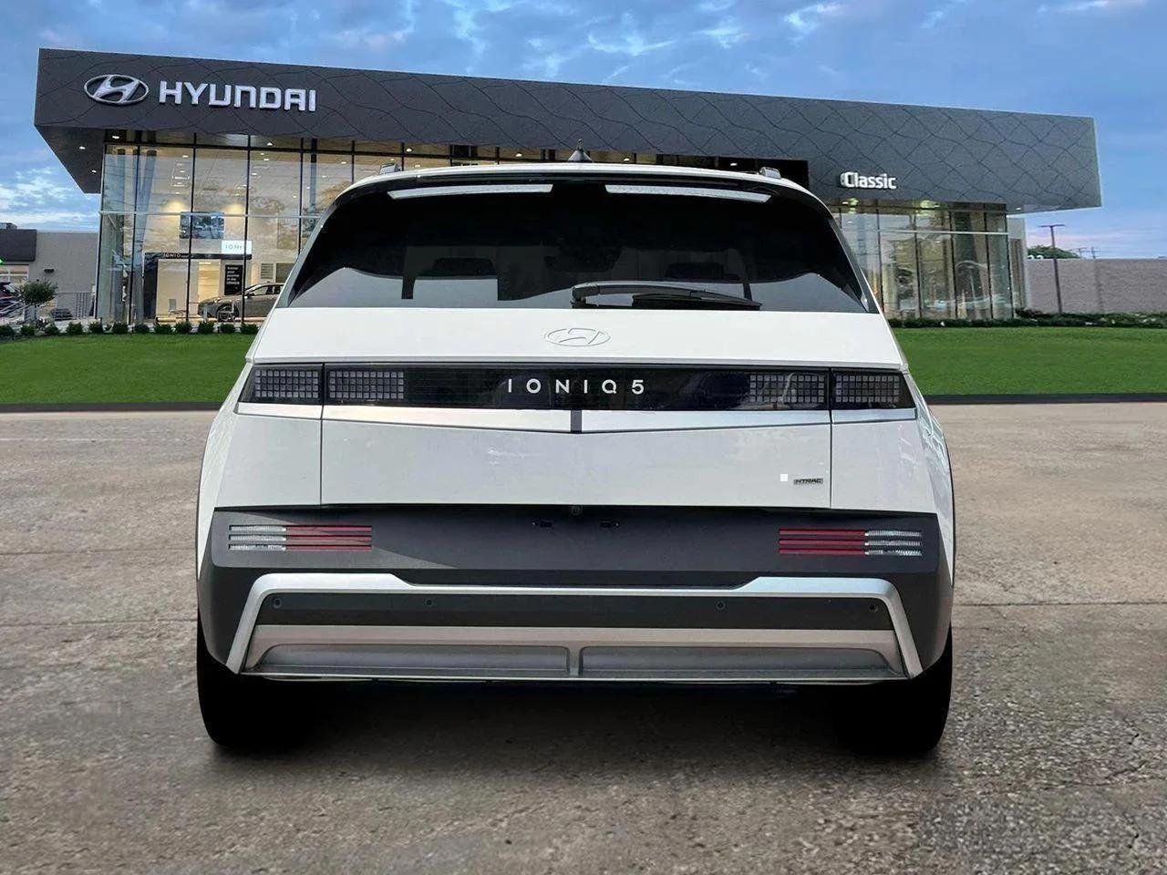 2025 Hyundai IONIQ 5 SEL - Photo 6
