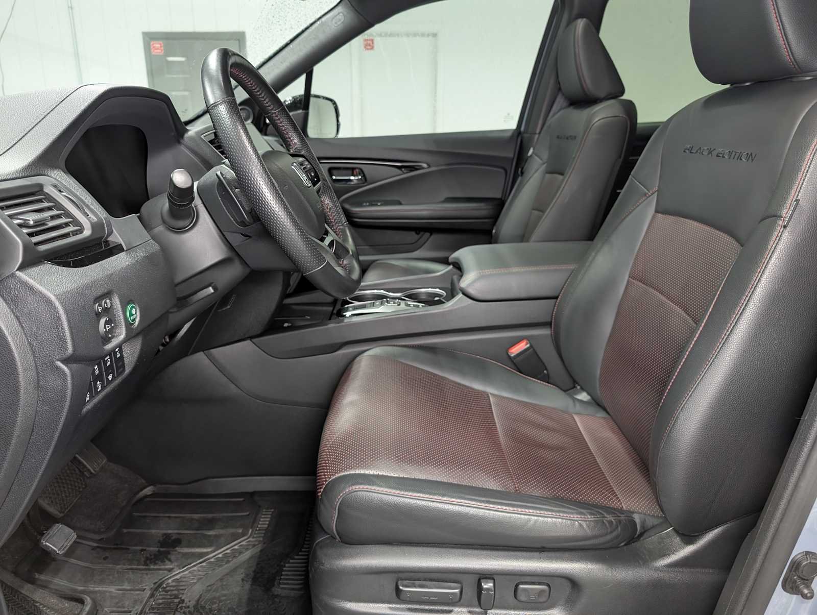 Used 2025 Sonic Gray Pearl Honda Black Edition image 4