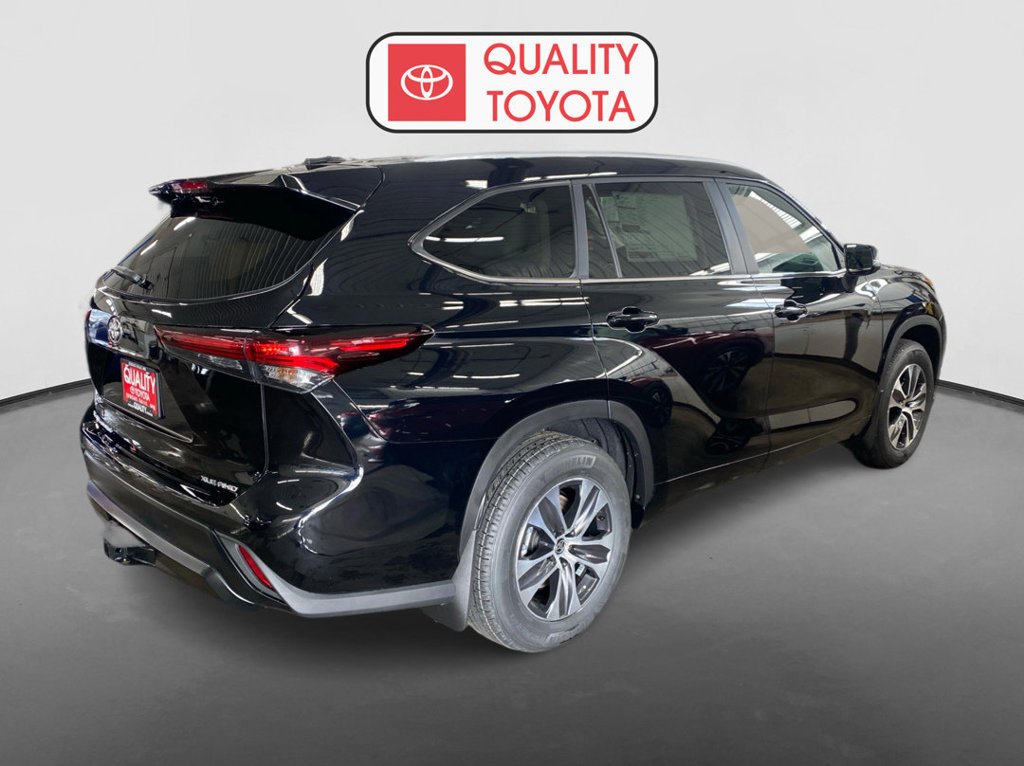 New 2026 Midnight Black Metallic Toyota  XLE image 3