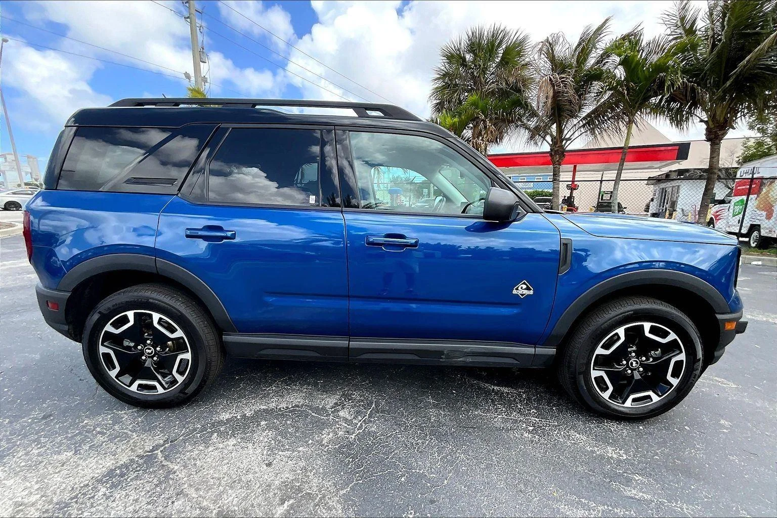 Used 2024 Atlas Blue Metallic Ford Outer Banks image 31