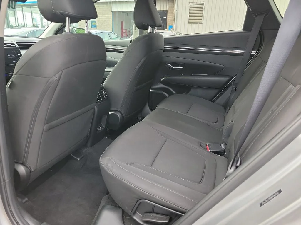 Used 2024 Silver Hyundai SEL image 16